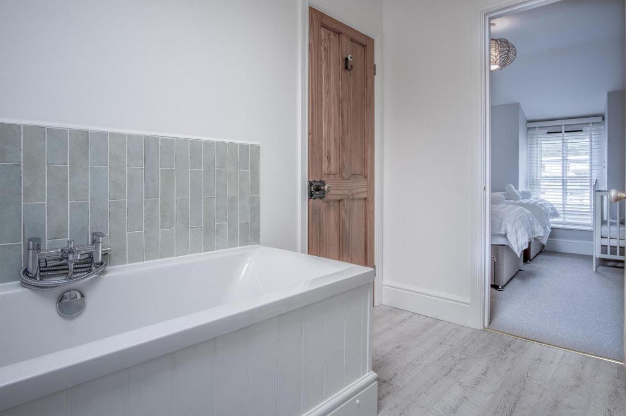 Noe Acre - 3 Bedroom Cottage - Tenby Eksteriør bilde
